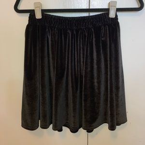 URBAN OUTFITTERS- velvet skirt. Great condition